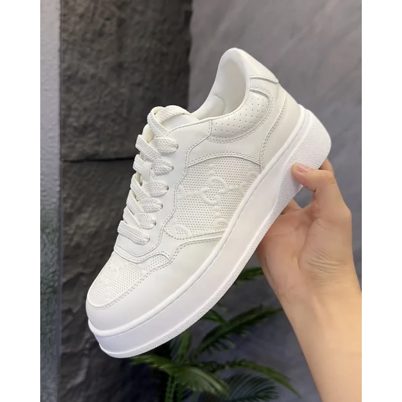 宝格斯丹男士春夏高奢头层牛皮打孔透气小白鞋休闲饼干板鞋2542-1