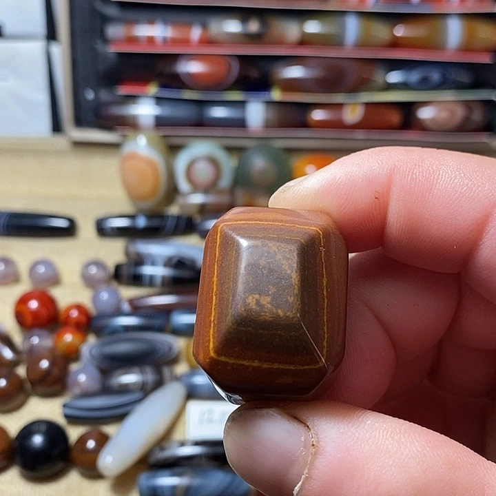 玛瑙/玉髓合金颈饰