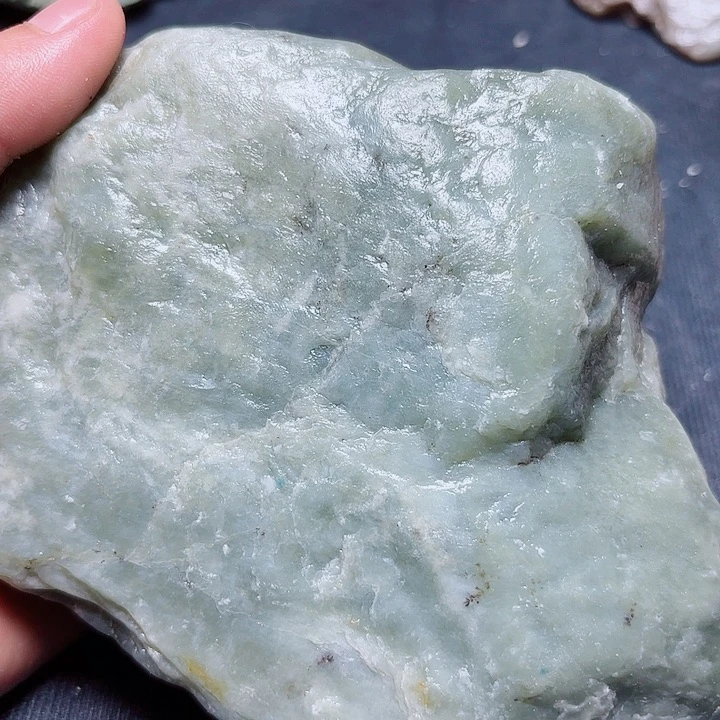 未镶嵌和田玉（糖玉）珠宝奇石