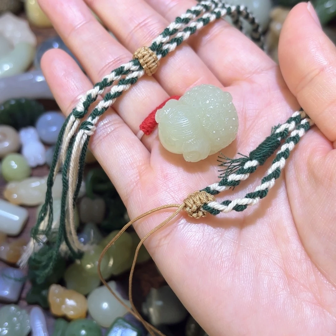 和田玉未镶嵌珠宝半成品