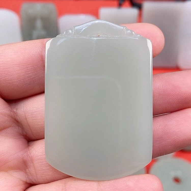 【闪购商品】颈饰未镶嵌和田玉