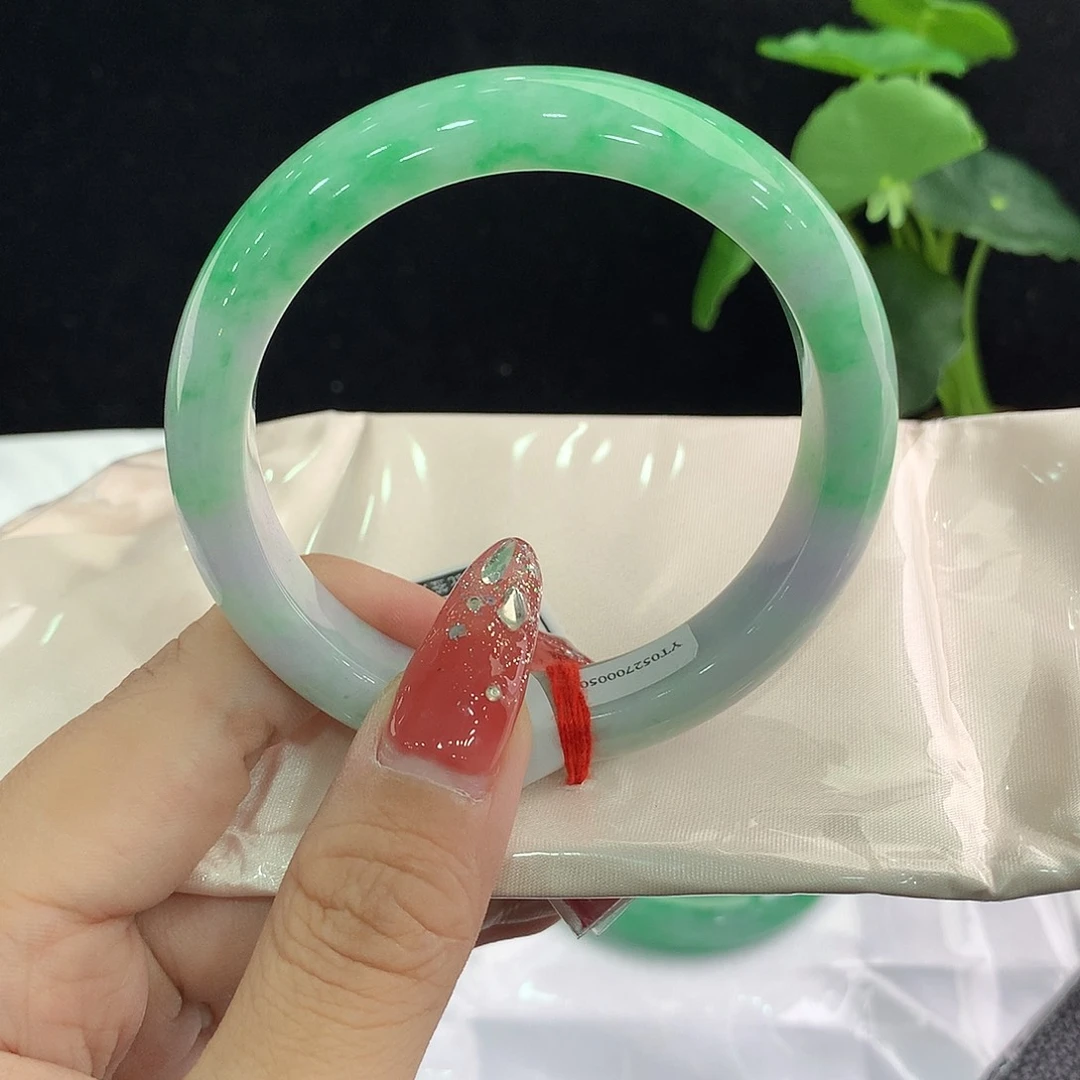 翡翠手镯未镶嵌正57.4