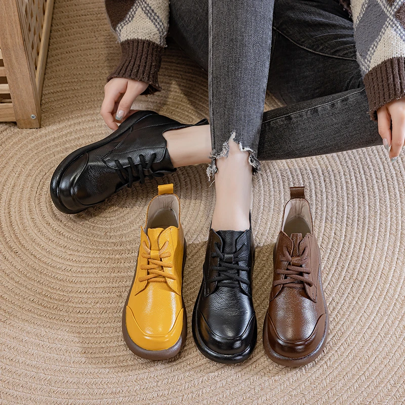 妈妈软底短靴女2025新款真皮中年单靴羊毛保暖棉皮鞋英伦风马丁靴