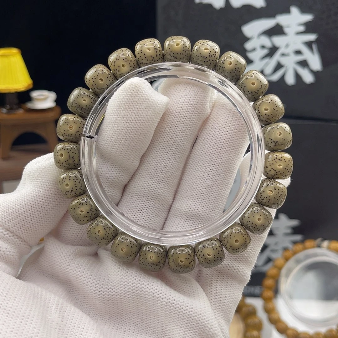 M***g星月菩提手串石玉绿幽灵10×9正月星点货