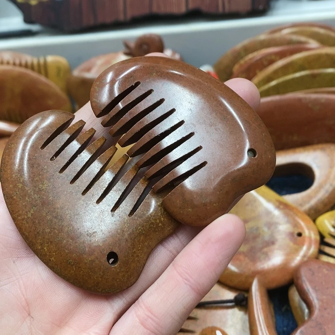 泗滨砭石雅*文2小梳子