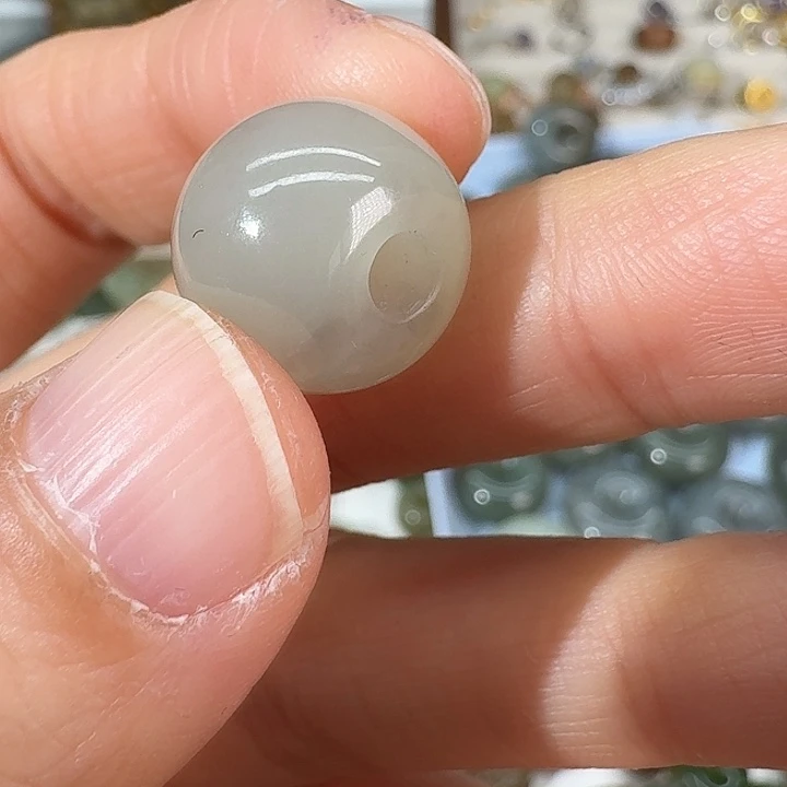 和田玉未镶嵌颈饰12.414.7