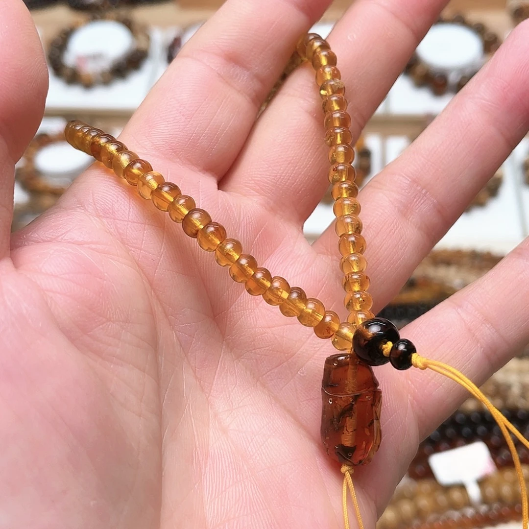 未镶嵌琥珀裸石大