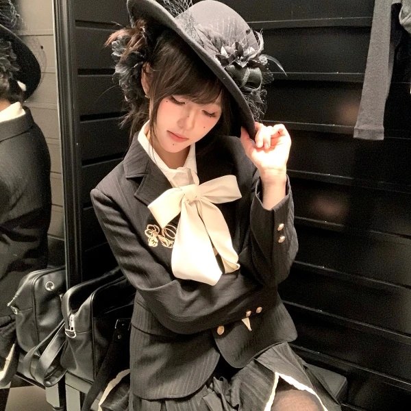 壹壹零式原创[昭琴女子]黑金色刺绣三粒扣西服外套千金感JK制服