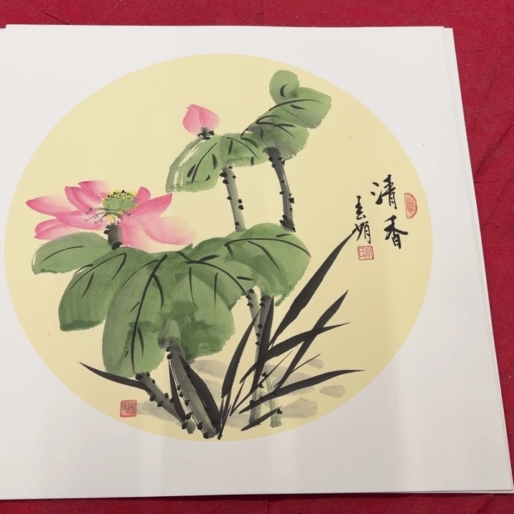 国画花鸟等多种鸟类的栖息