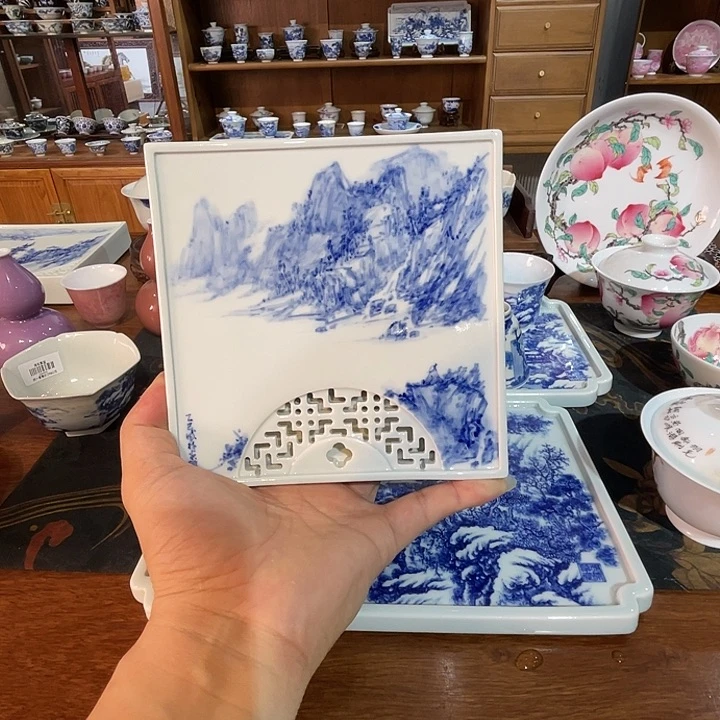 佚青花写意山水壶丞