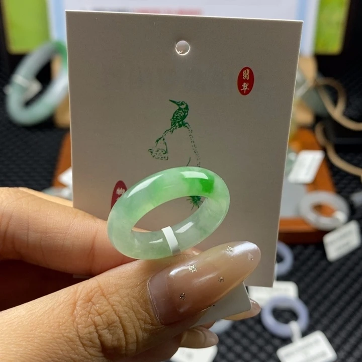 翡翠未镶嵌戒指天然