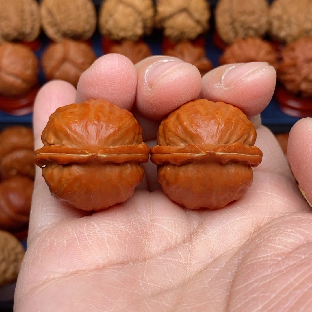 把件文玩核桃手捻野生寿桃