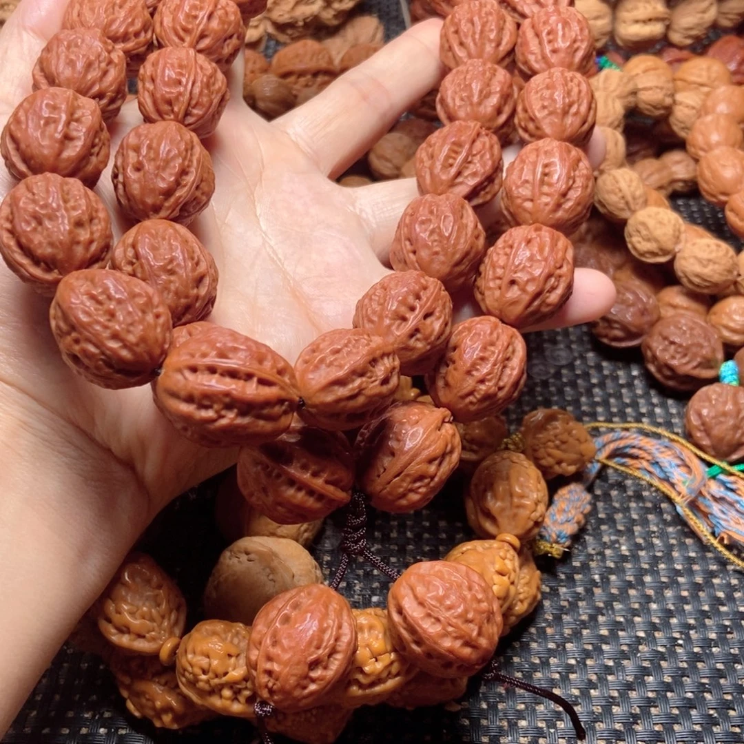 文玩核桃手串红皮粗筋脖挂