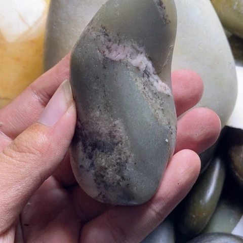 未镶嵌和田玉（糖玉）挂件