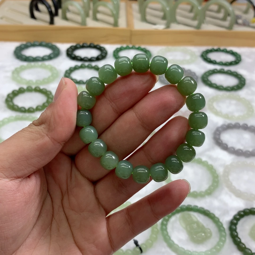 未镶嵌手串和田玉（湖水绿9.8）