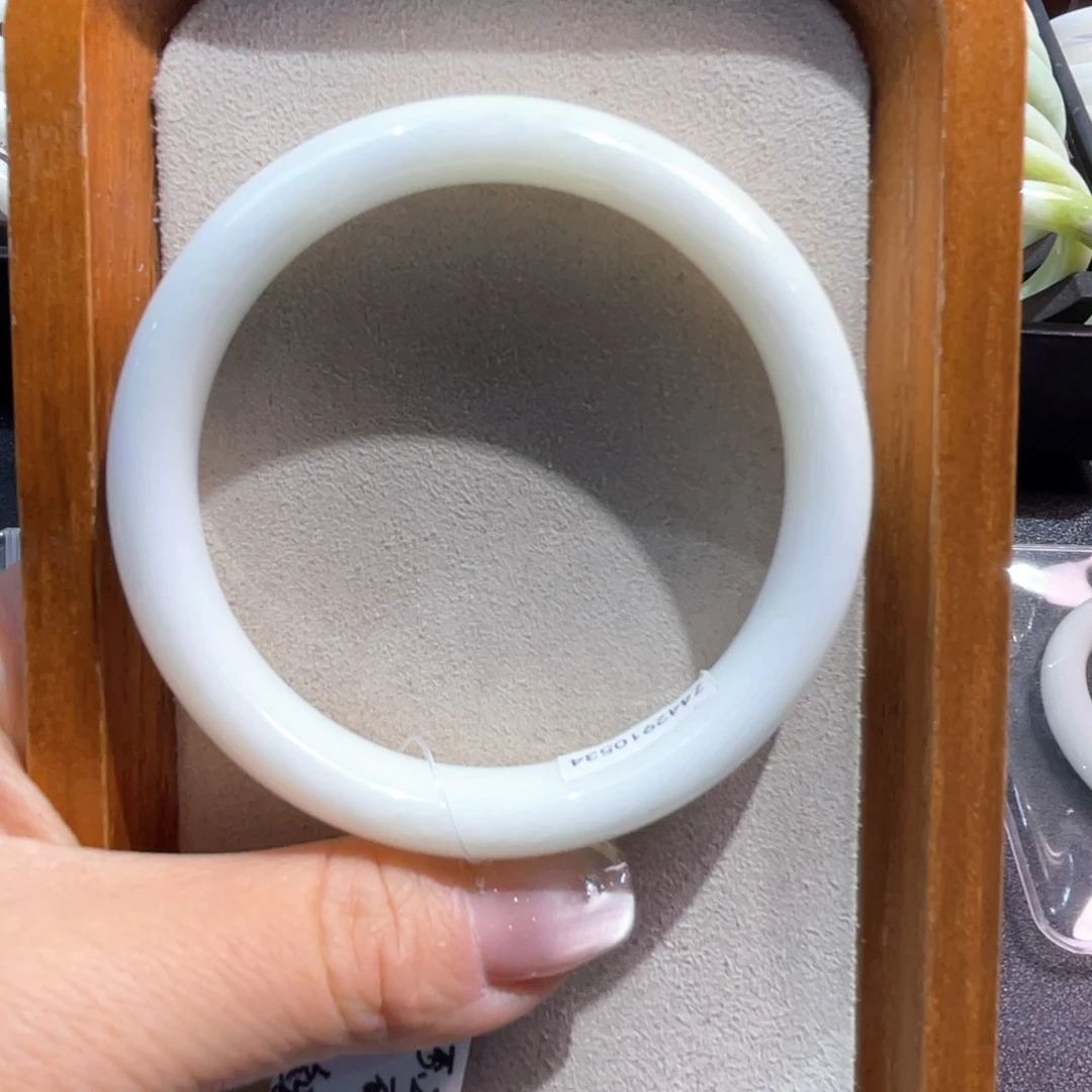 蓝田玉（蛇纹石化大理石玉）手镯未镶嵌硬****儿