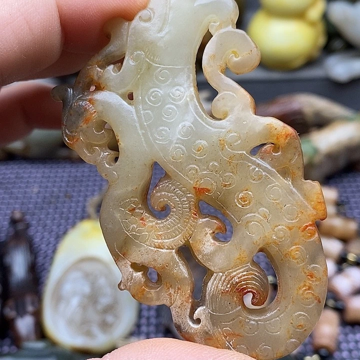未镶嵌蛇纹石玉颈饰