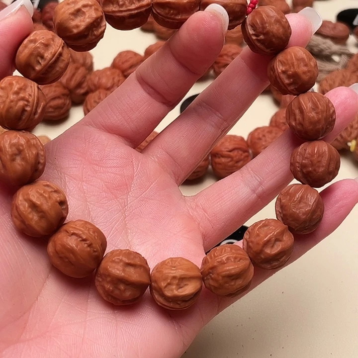 且***看吊坠文玩核桃小赤龙