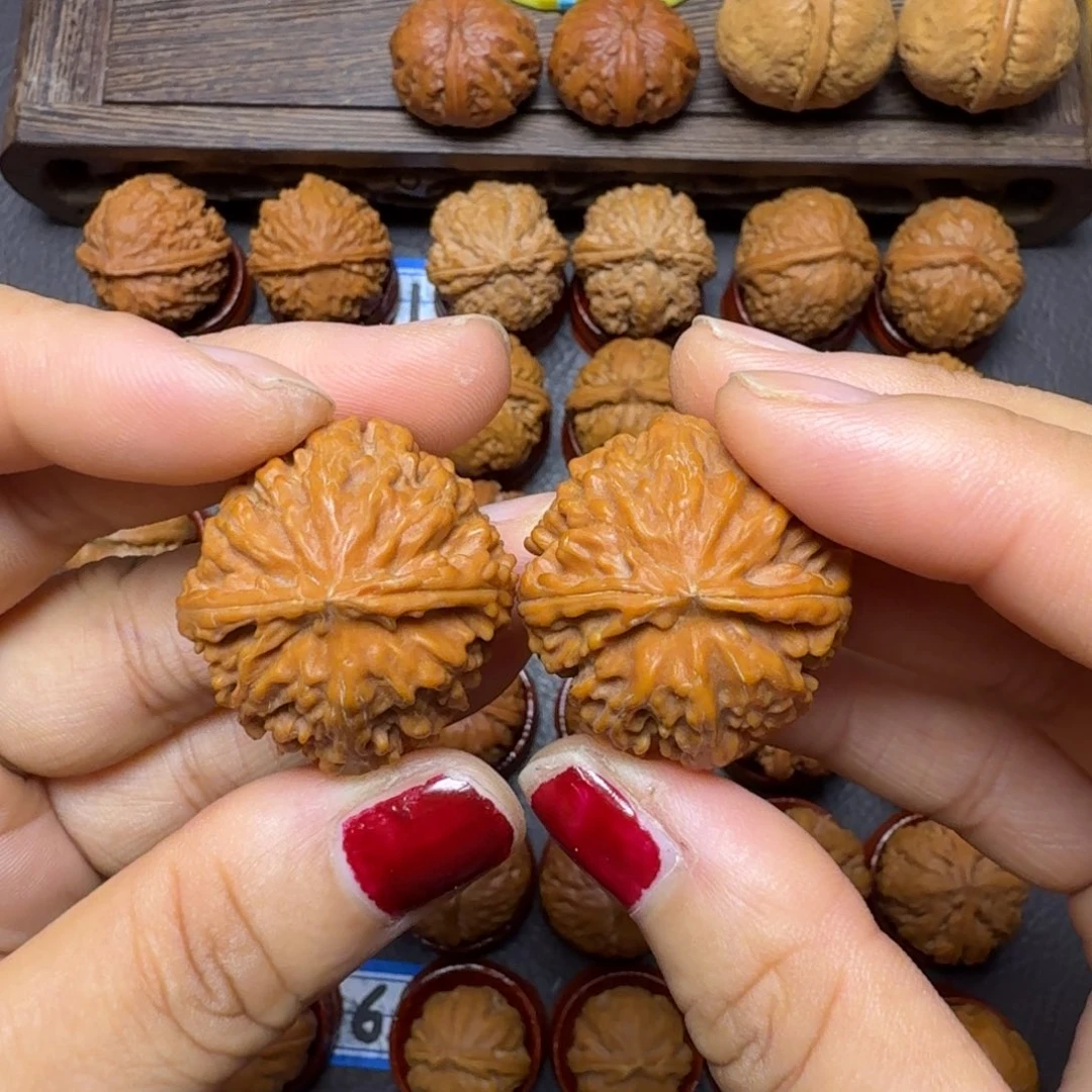 文玩核桃把件31尺满天星016