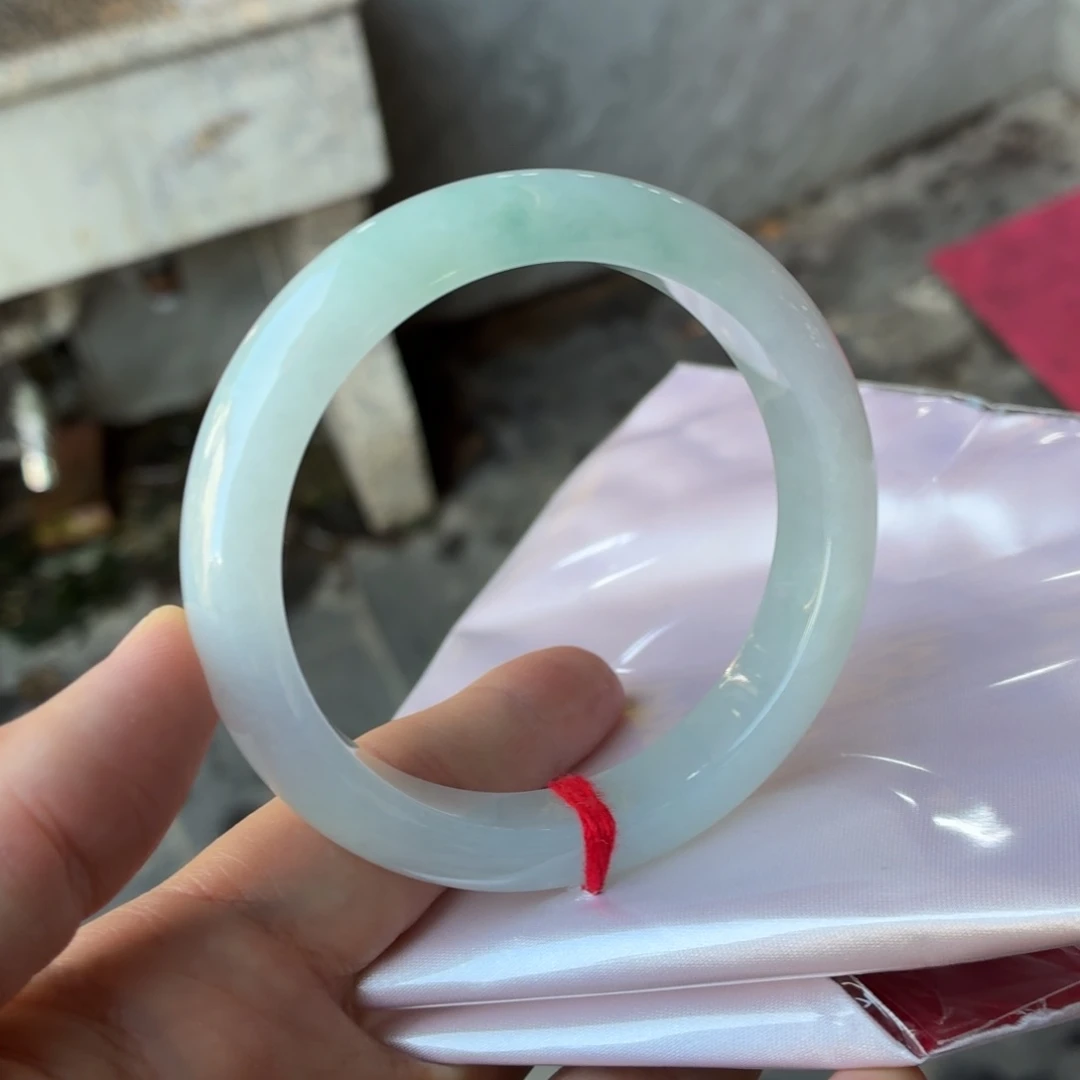 翡翠未镶嵌手镯天然缅甸翡翠手镯