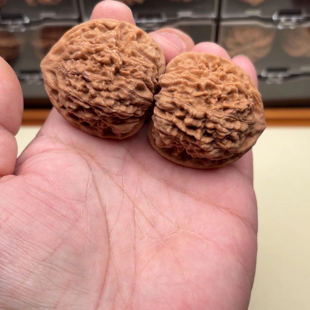 文玩核桃把件麒麟纹官帽