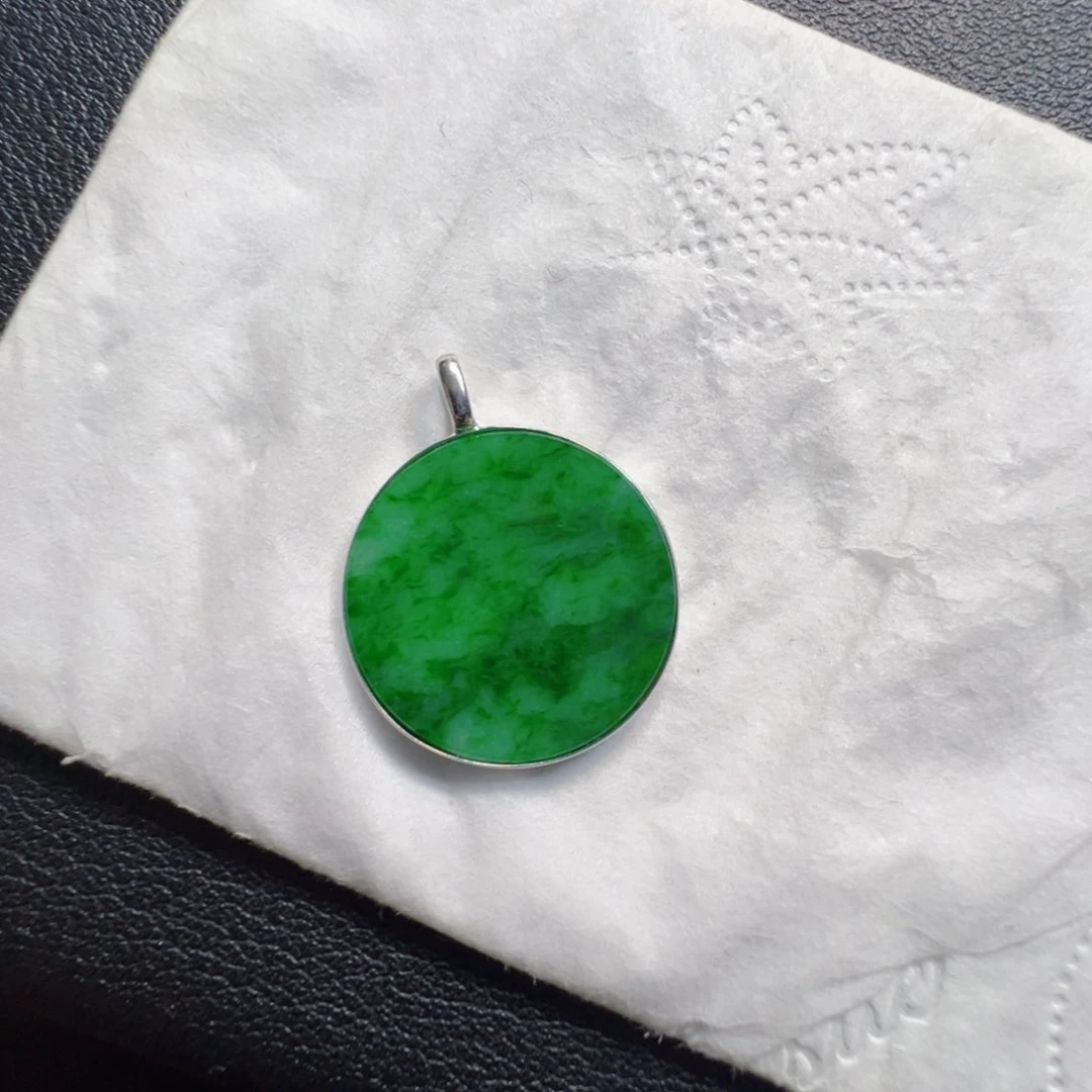 吊坠(不含链)18K金镶嵌翡翠