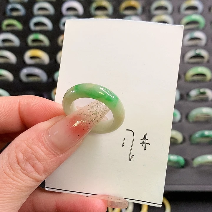 翡翠戒圈未镶嵌翡翠