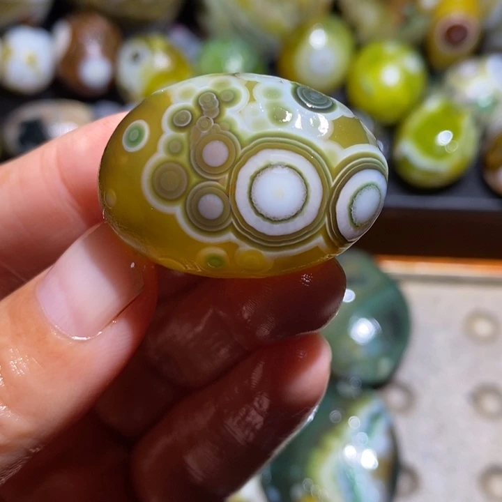 未镶嵌玛瑙/玉髓珠宝半成品51