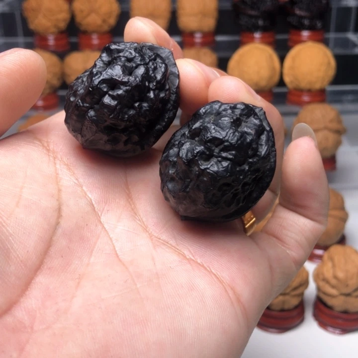 文玩核桃吊坠8地闷的