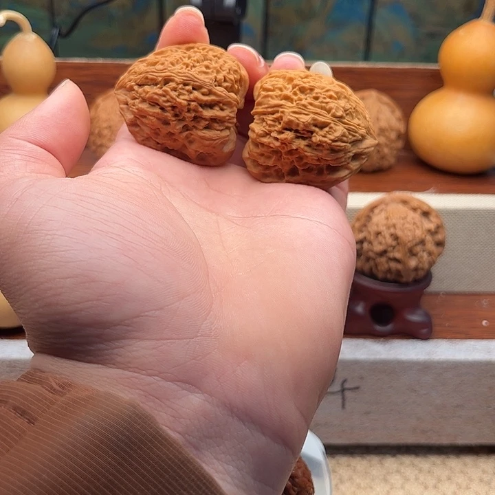 文玩核桃把件40姜黄皮