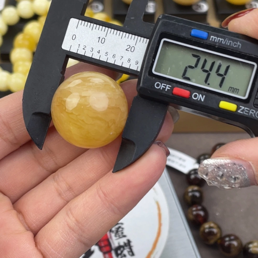 裸石琥珀未镶嵌微瑕198