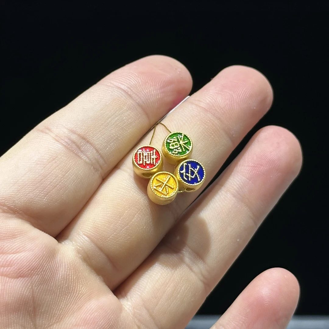 足金999 卡7.5 珐琅彩平安喜乐通孔 1.677