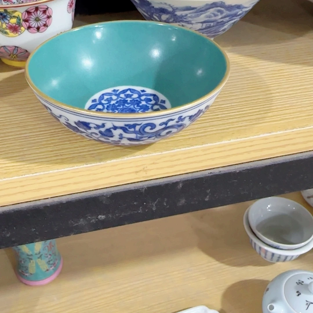 其他手绘瓷器上，手绘瓷器