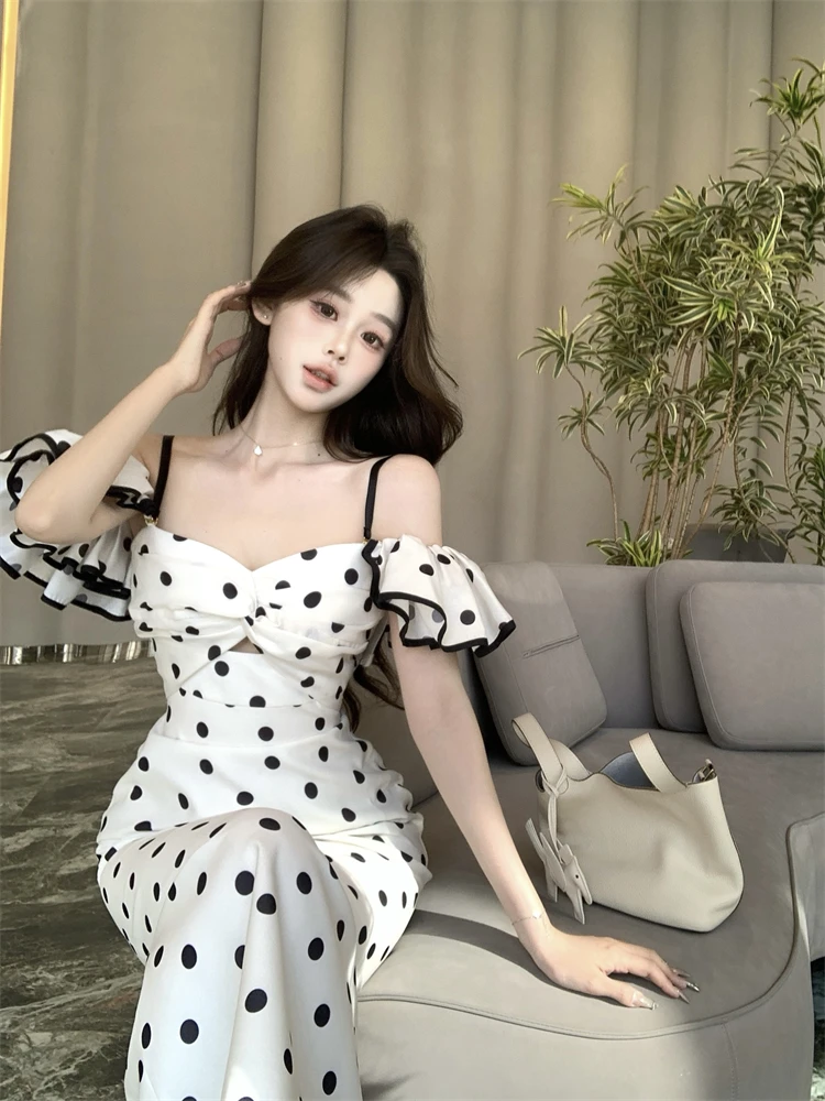 优雅复古气质高级感波点印花荷叶边连衣裙露肩高腰修身包臀长裙女