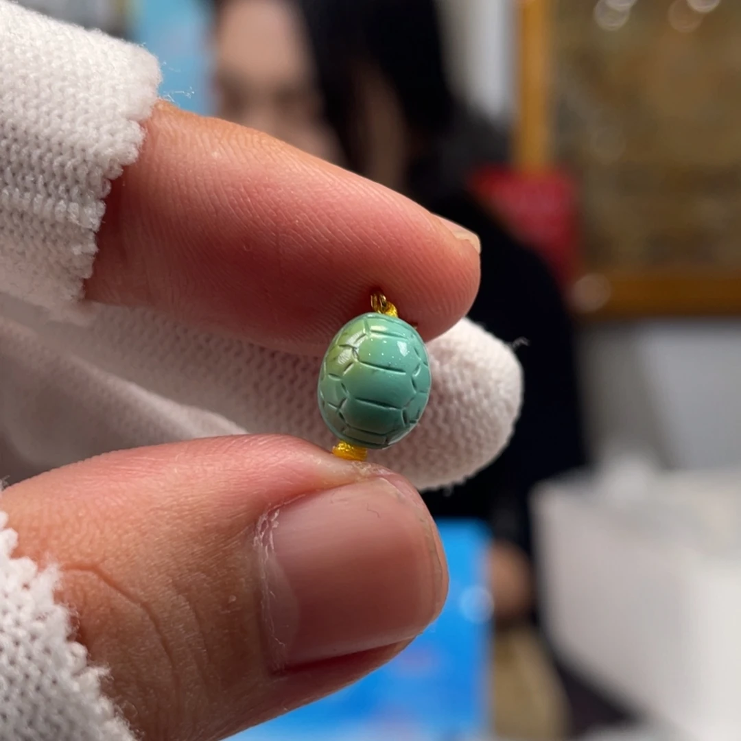 绿松石未镶嵌挂件