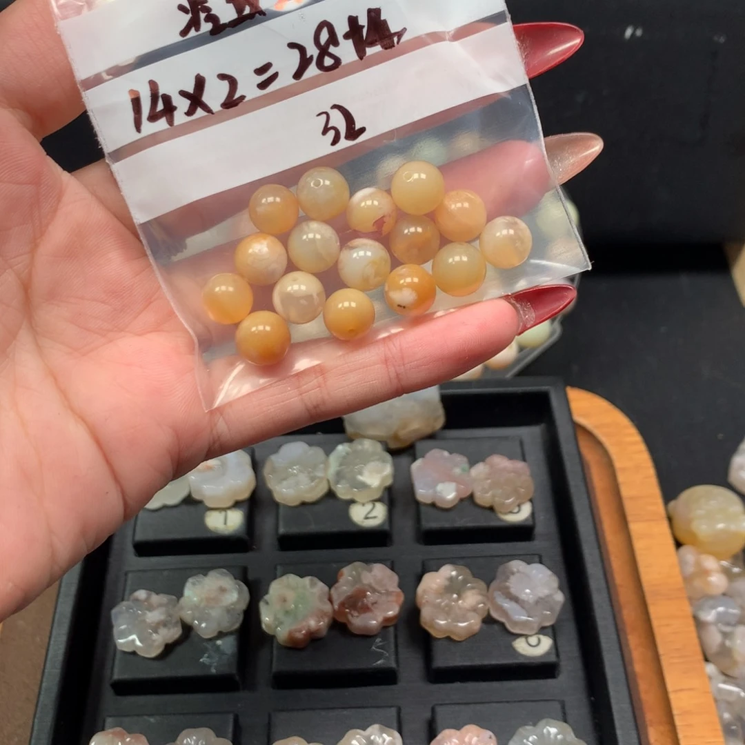 玛瑙/玉髓颈饰合金