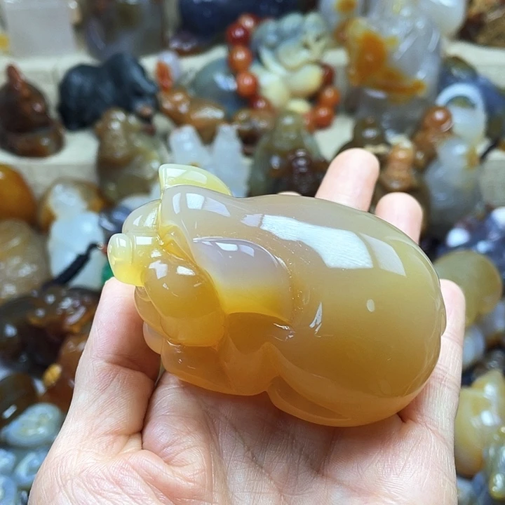 玛瑙/玉髓饰品未镶嵌不***传