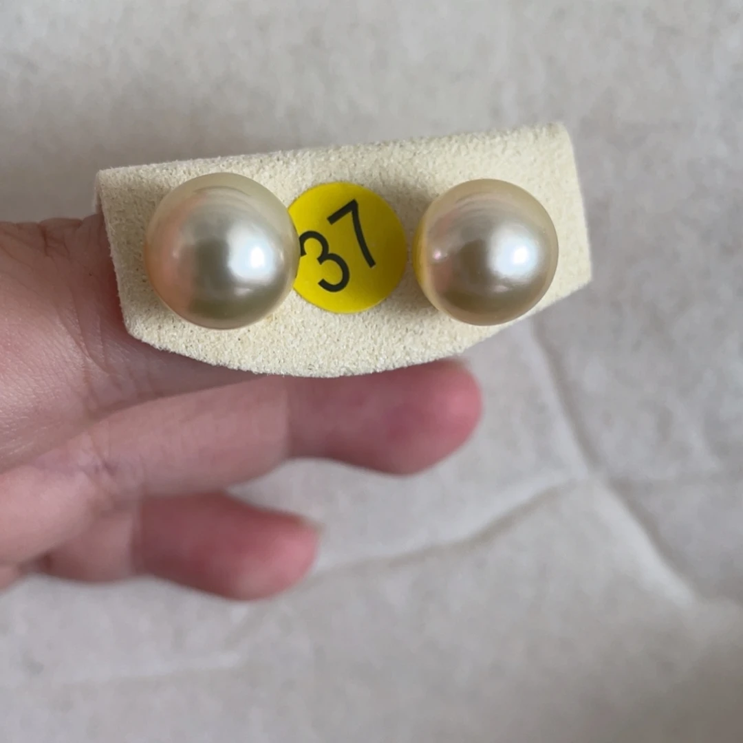 18K金镶嵌海水珍珠耳饰10-11mm