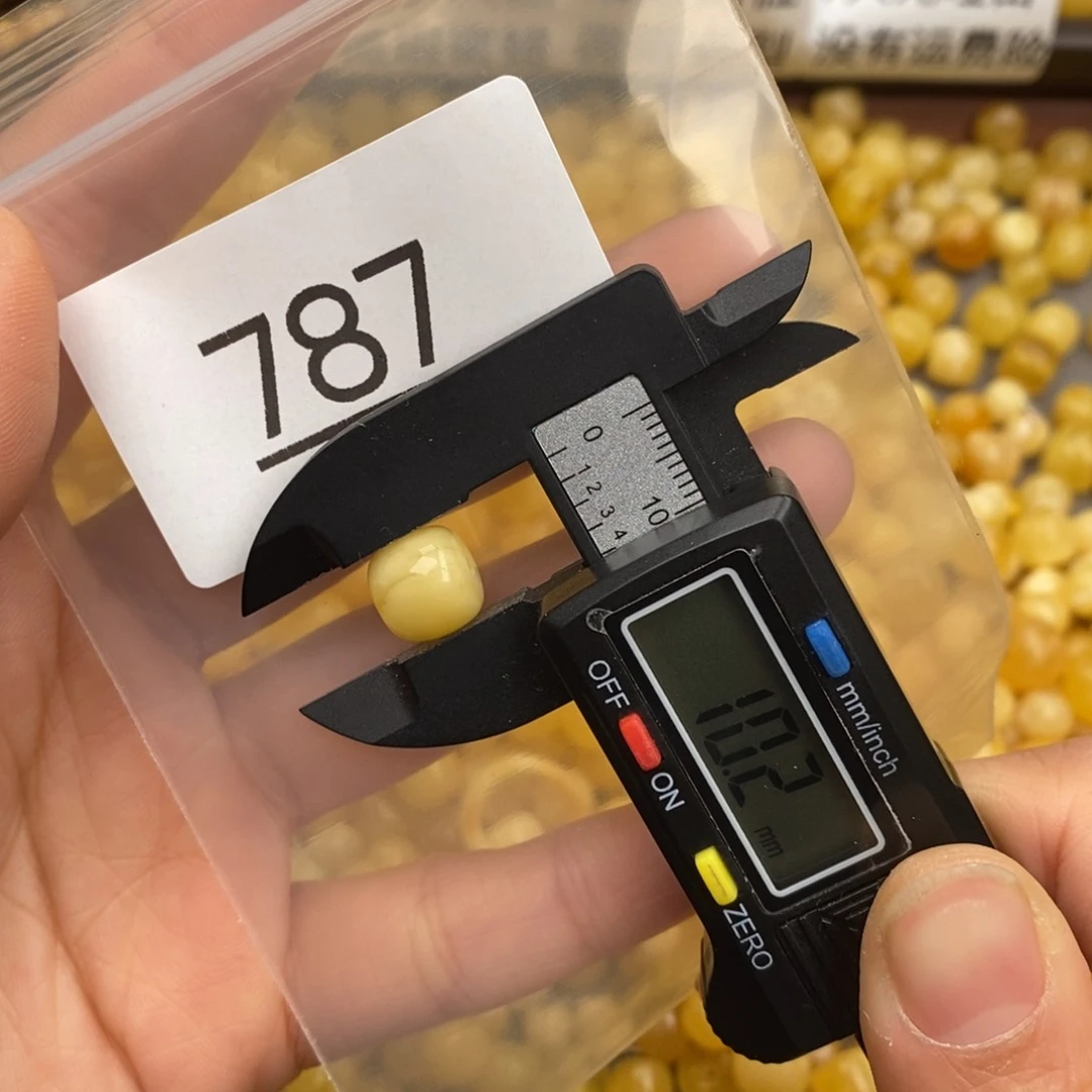 蜜蜡珠宝奇石未镶嵌