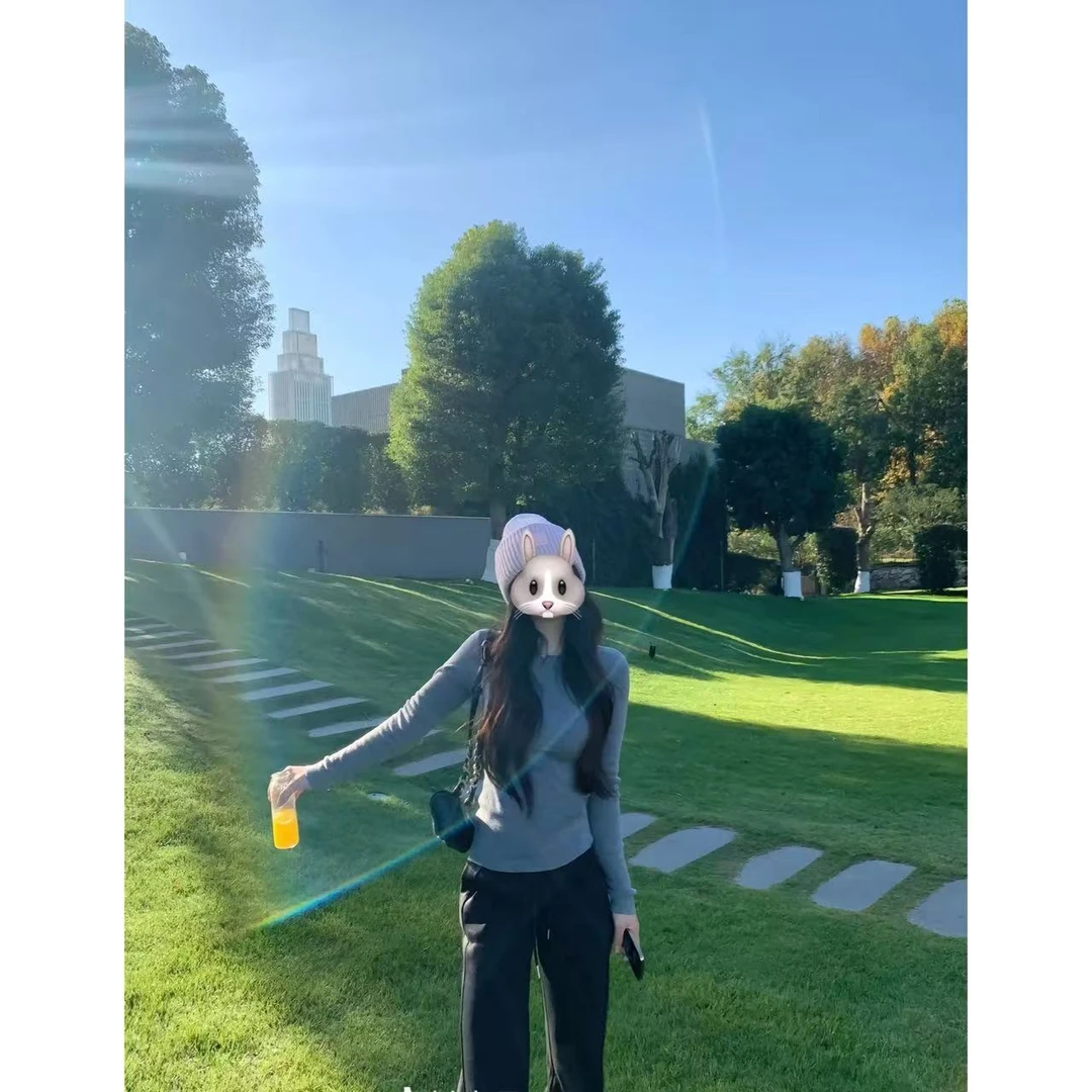 徐秋阳  内搭实穿派   百搭时尚休闲设计感显瘦显白毛衣YM229-