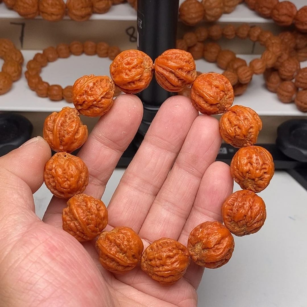 木质文玩核桃2.1莲花座有瑕疵谨慎拍