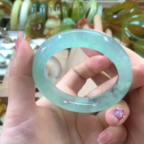 蛇纹石玉手镯52+不退不换未镶嵌七**光