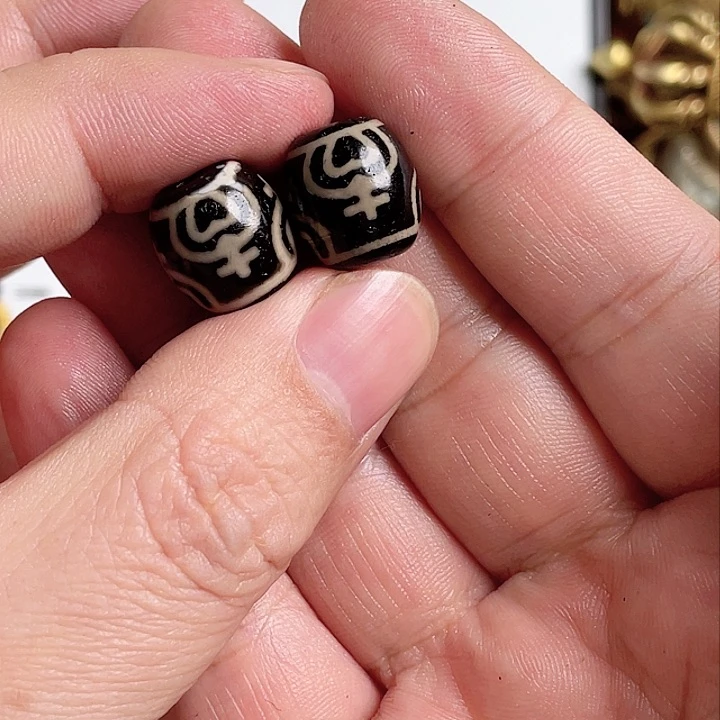 玛瑙/玉髓颈饰合金