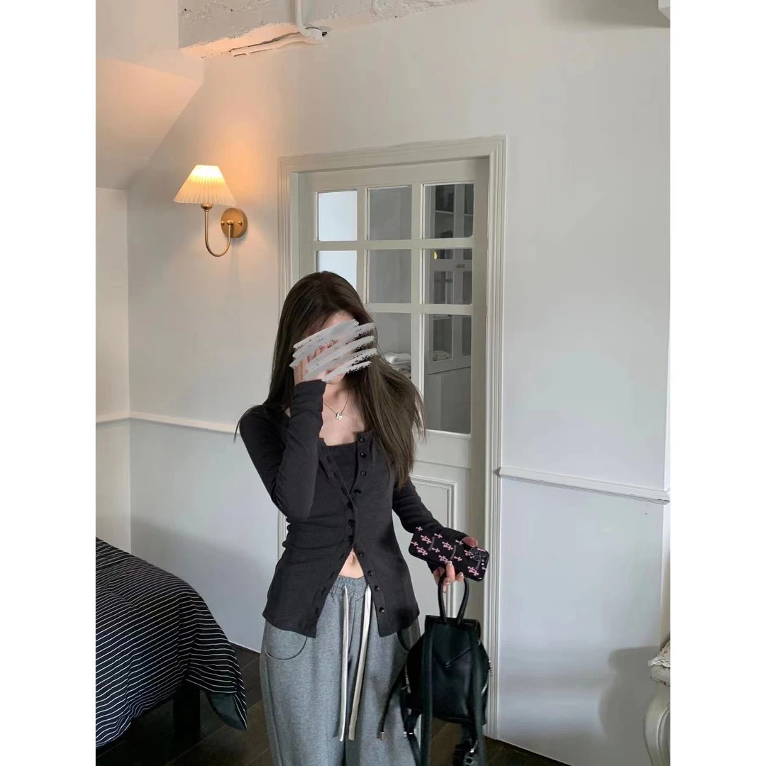 徐秋阳 挂脖开衫 纯欲感修身显瘦深灰色开衫3272