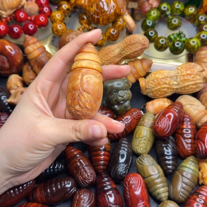 松木琥珀木文玩把件