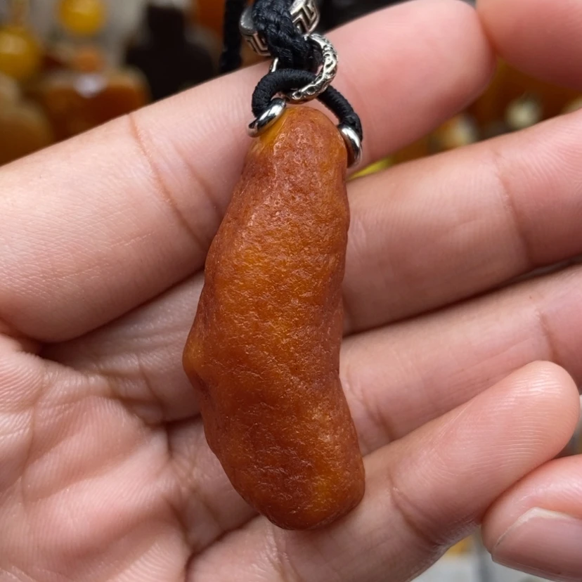 【闪购商品】琥珀颈饰未镶嵌