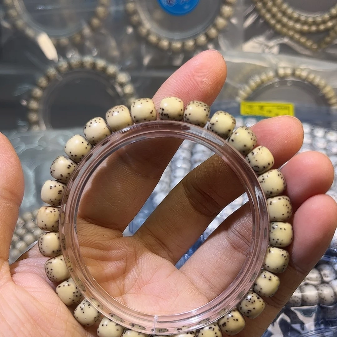 星月菩提手串绿背河豚