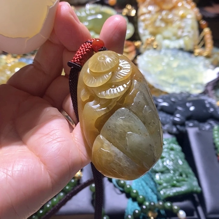岫玉毛衣链未镶嵌陆**玖