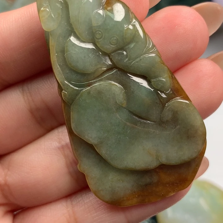 翡翠未镶嵌颈饰翡翠