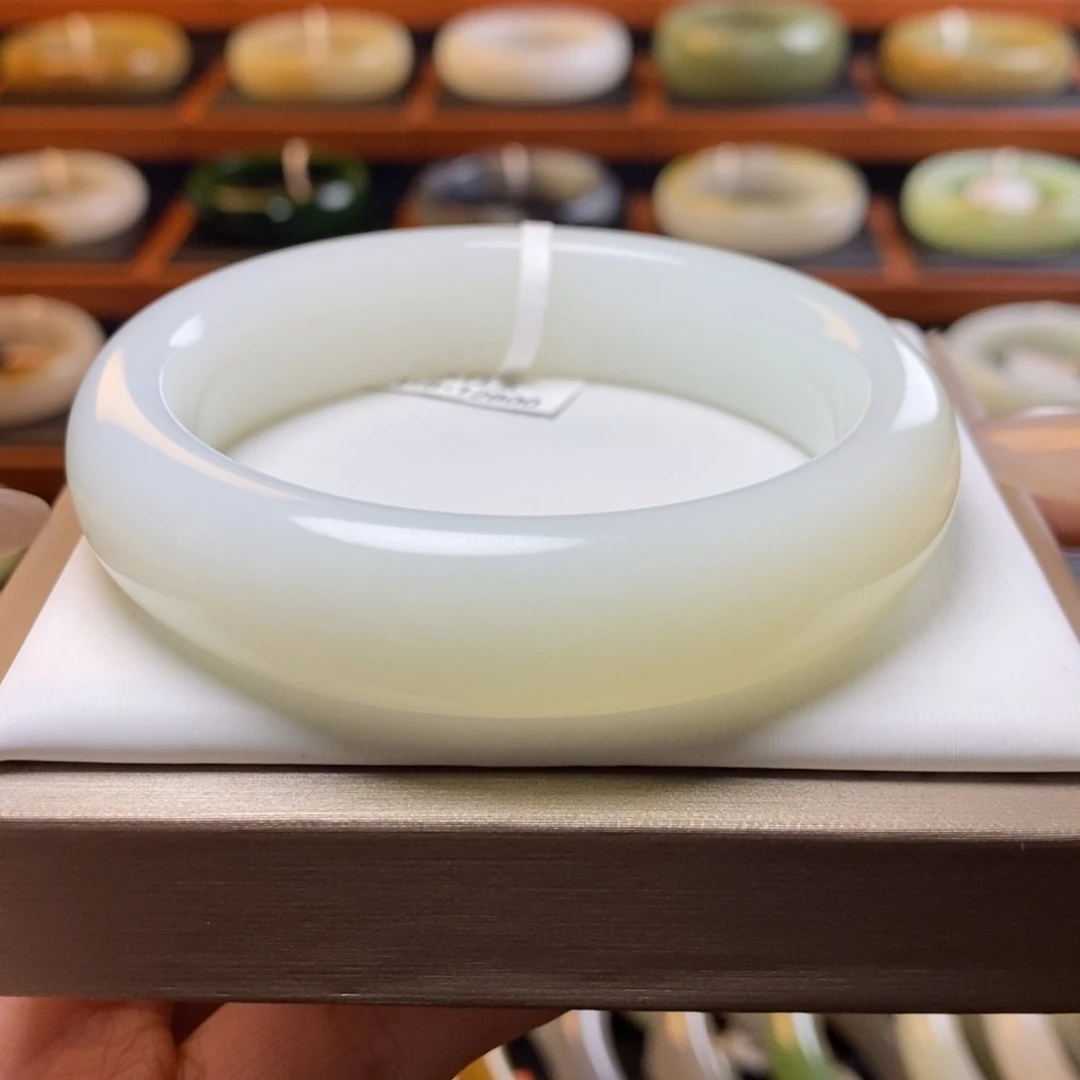 未镶嵌手镯和田玉（白玉）58圈